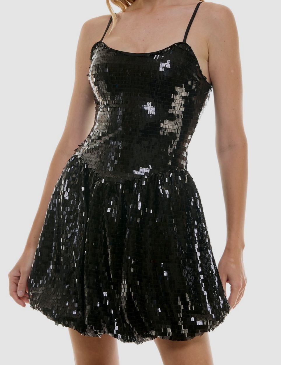 Violet Weekend Juniors’ Black Sequined Bubble-Hem Mini Dress Size 5/6