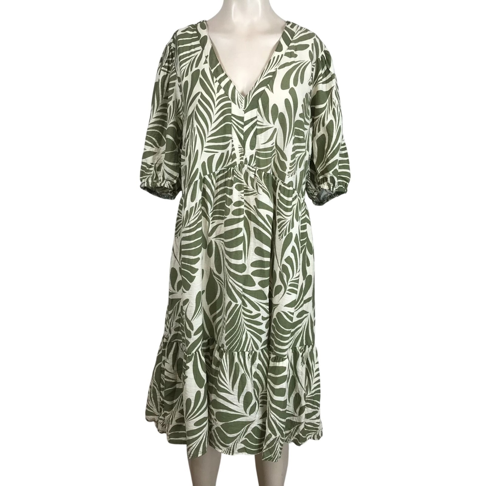 MILE GABRIELLE – WOMEN 1X – GREEN & CREAM SHORT SLEEVE V NECK EMPIRE WAIST DRESS