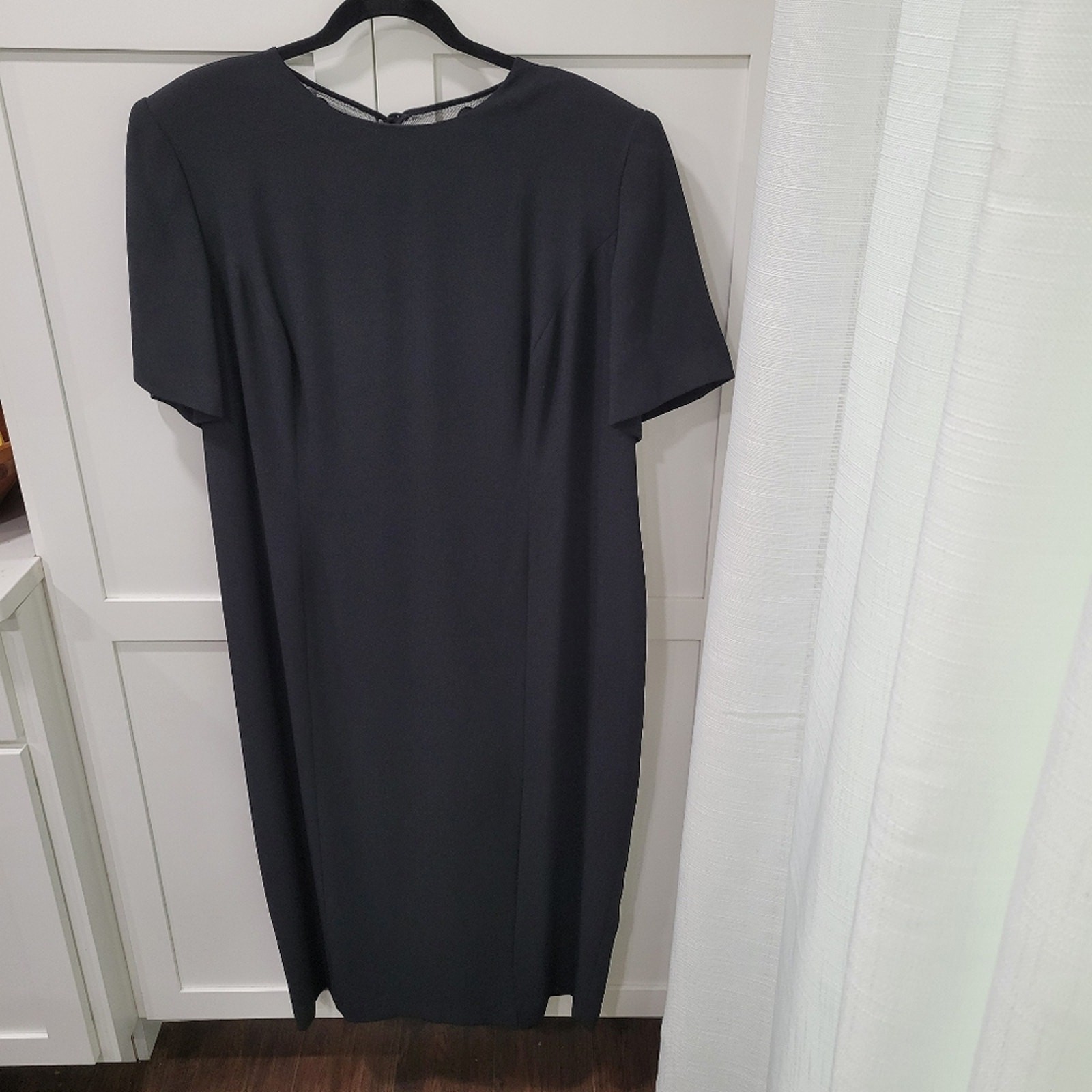 Maggie London Midi Dress Applique Lace Back Button Zipper Front Slit Size 20