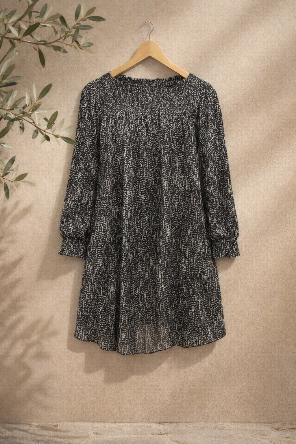 Kurt Muller Black & Beige Size 12 flutter neck and cuff dress autumn wear