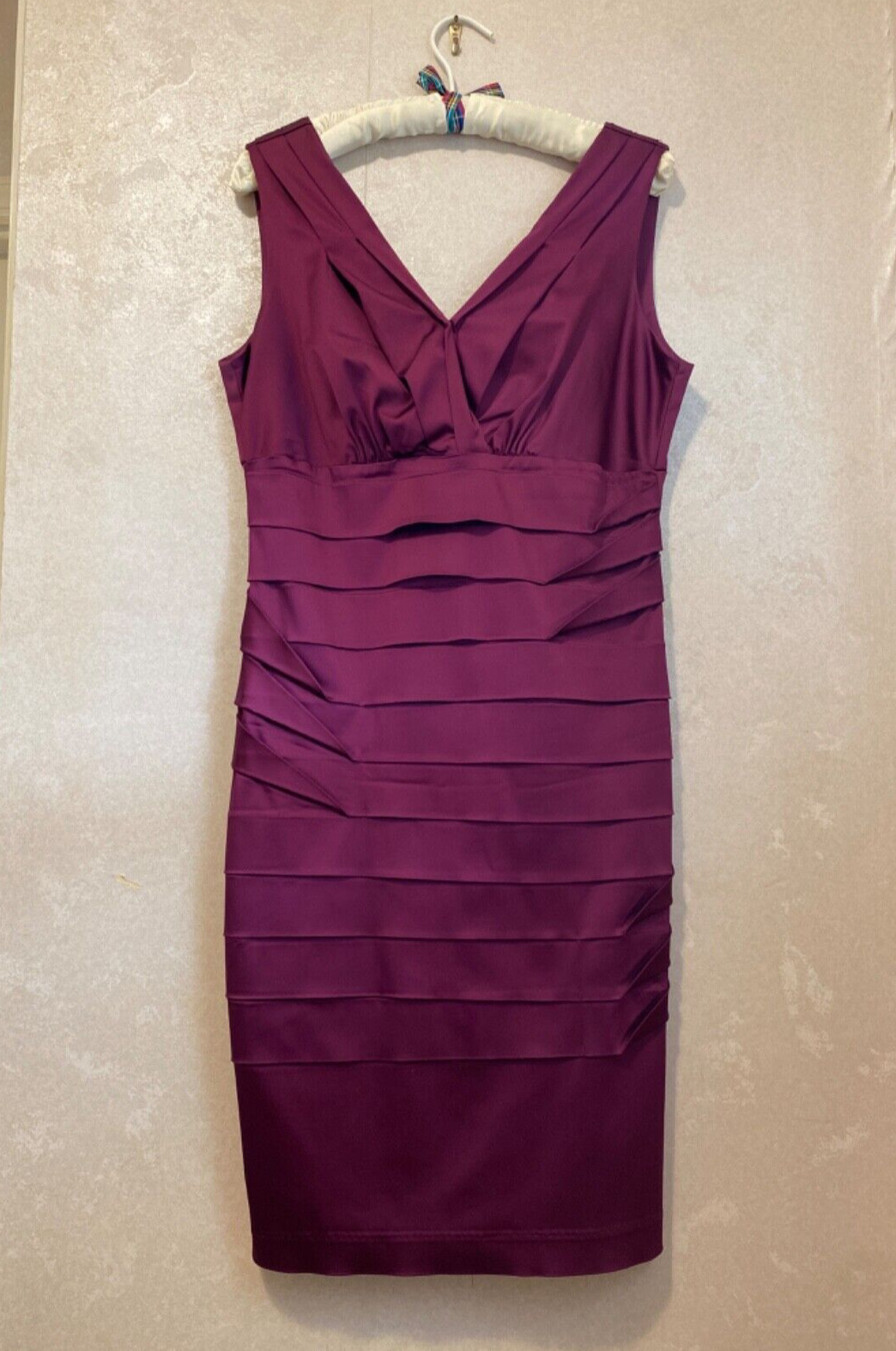 Roulette Size 10 Purple/ Burgundy Cocktail Dress 38 inches long