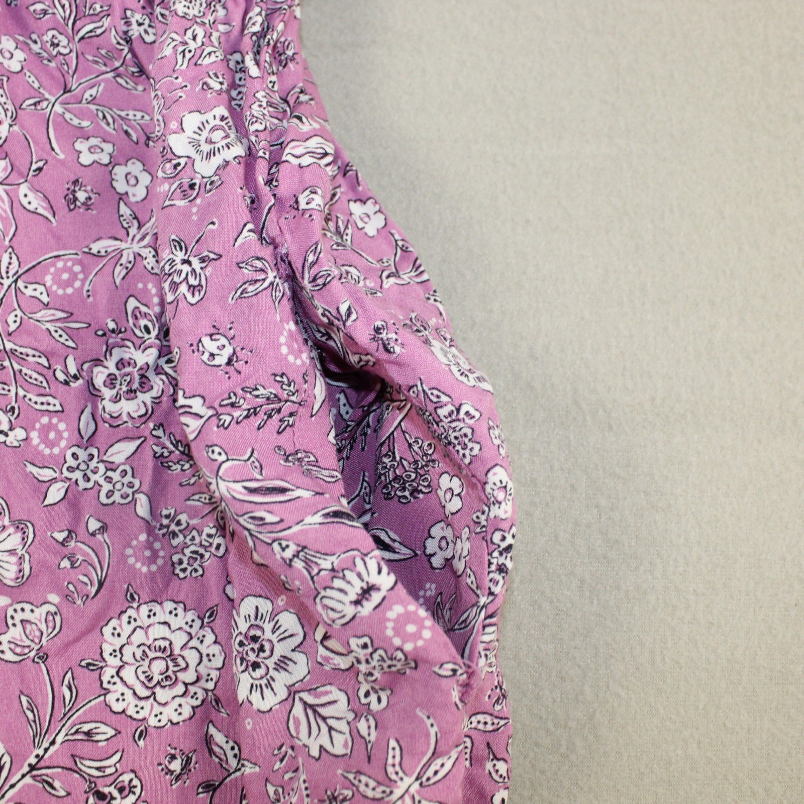 Croft & Barrow Dress Smocked Floral Pockets L Purple Sleeveless Summer Midi