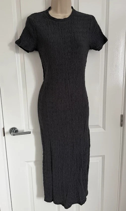 Primark Grey Textured Plisse Seersucker Maxi Dress XS 6 8 Short Sleeve Slit