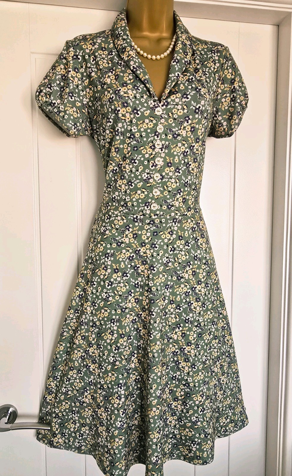 Hell Bunny Vintage 1940s 1950s Style green ditsy floral swing dress Size 12