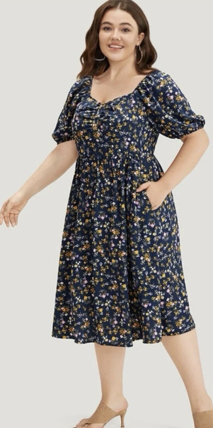 BloomChic Ditsy Floral Ruched Square Neck Puff Sleeve Dress Size 14-16