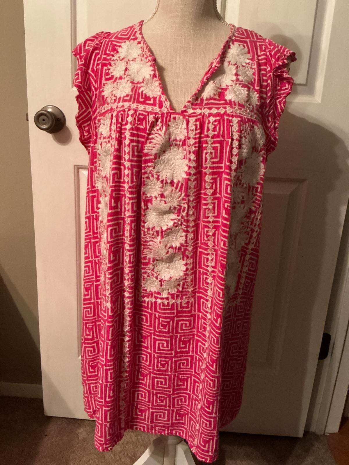 🌸 Savanna Jane Pink White Embroidered Boho 100% Rayon Lined Size L Dress🌸