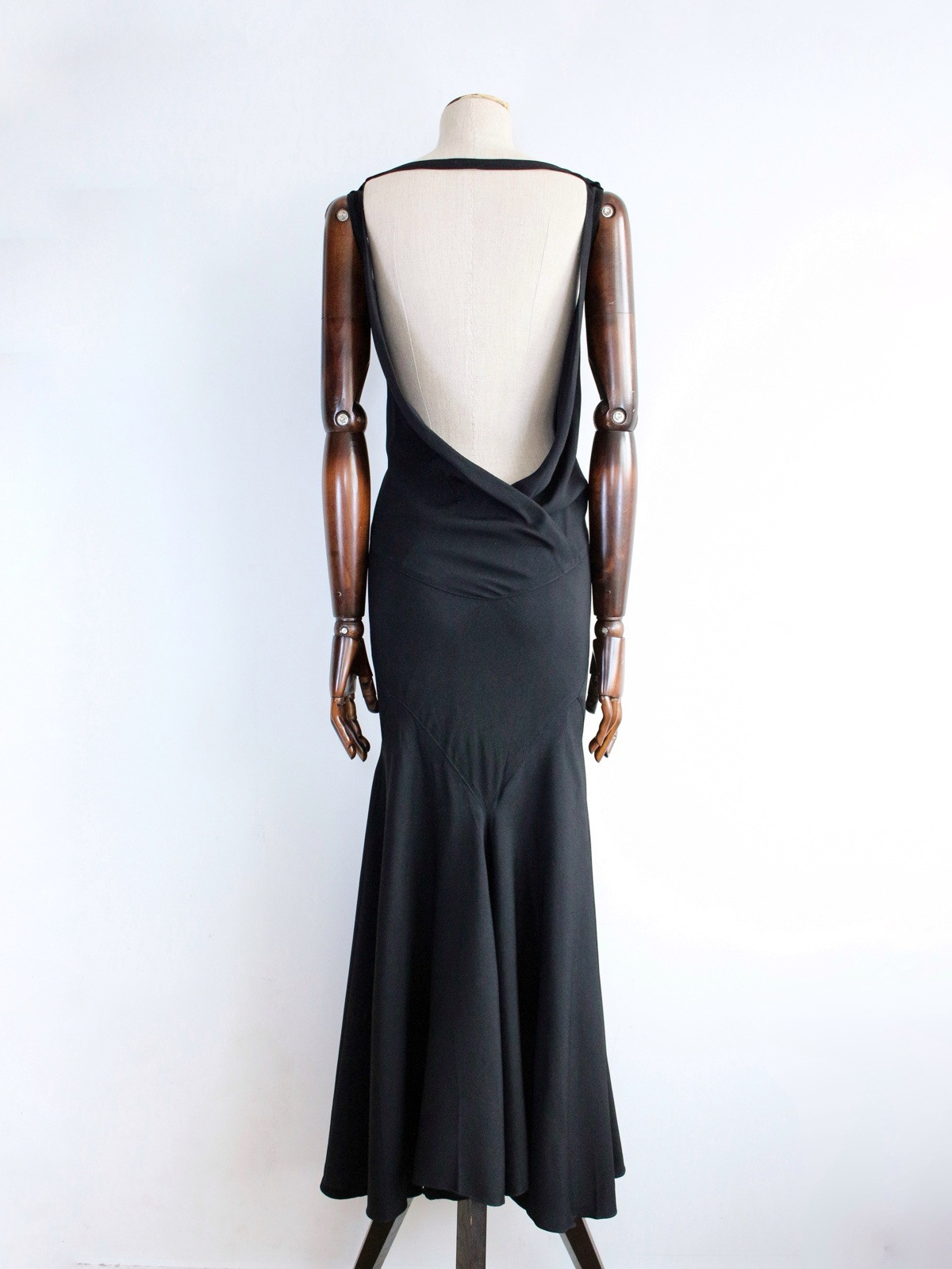 John Galliano Autumn/Winter 1988 ‘Hairclips’ Runway Black Bias Cut Crêpe Gown