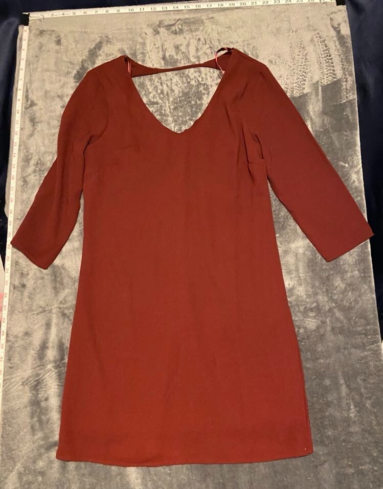 One Clothing Los Angeles size small shift 3/4 sleeve dress v neck