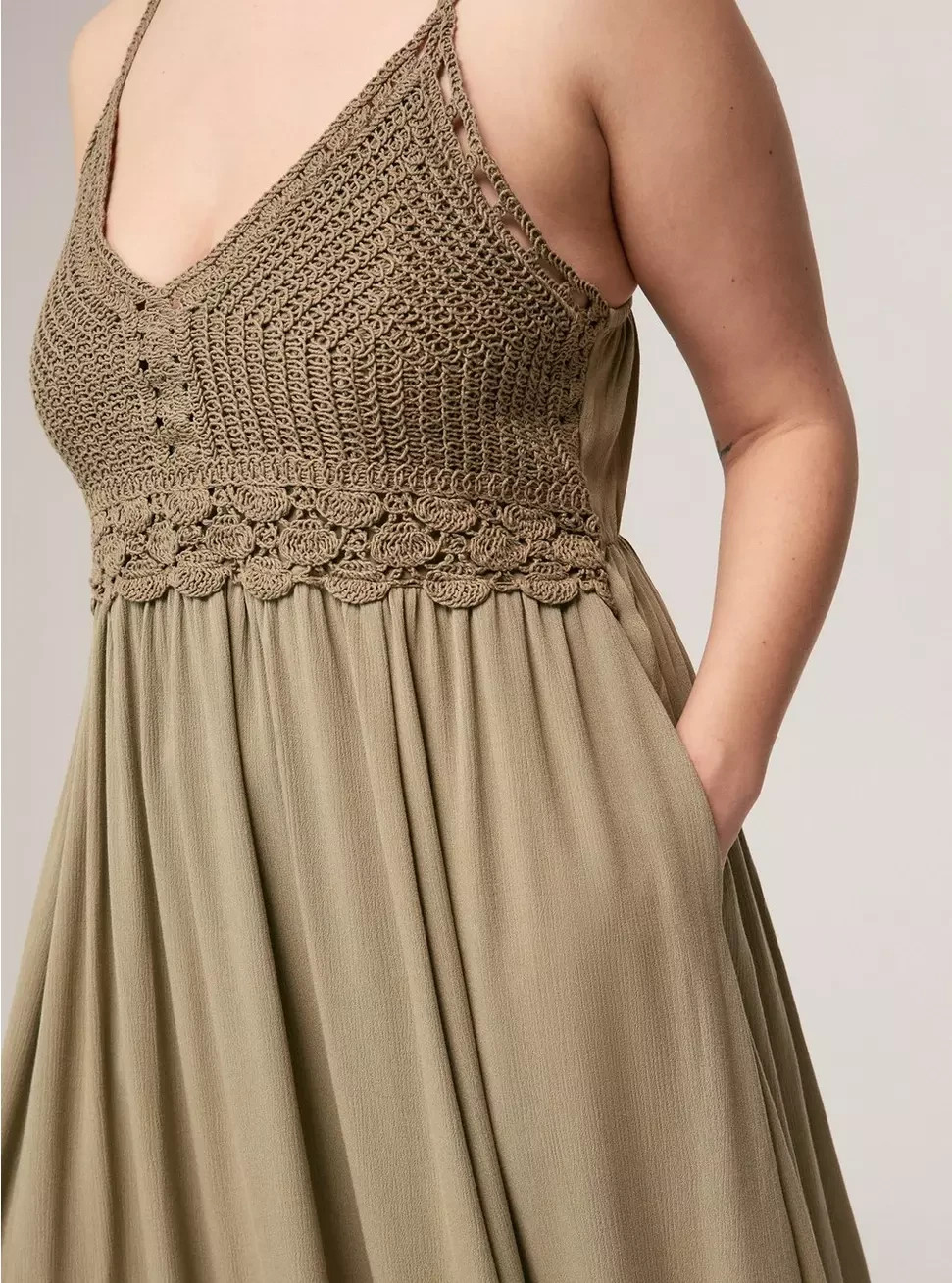 Torrid Plus 2X Festi Crochet Bodice Maxi Dress Sleeveless Pockets Olive Boho NWT