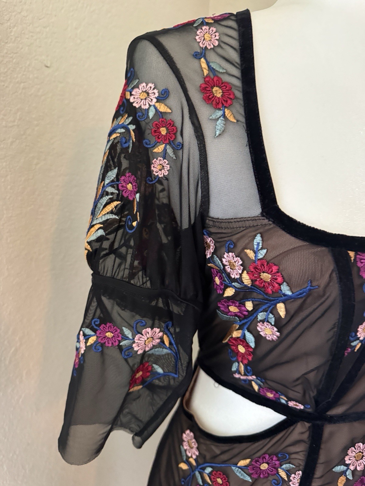 NWT For Love & and Lemons Ester Mini Dress Black Mesh Embroidered Medium Floral