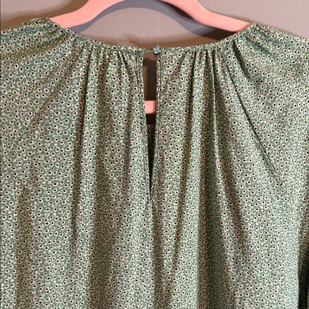 H&M Green Floral 3/4 length Raglan Balloon Sleeve M Cottagecore Prairie Feminine