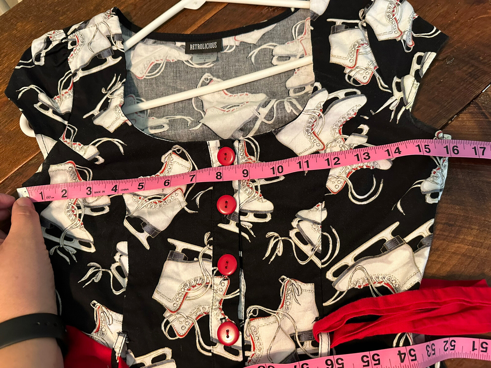 MODCLOTH RETROLICIOUS Vintage Style SMALL ICE SKATES DRESS Black/White/Red E15