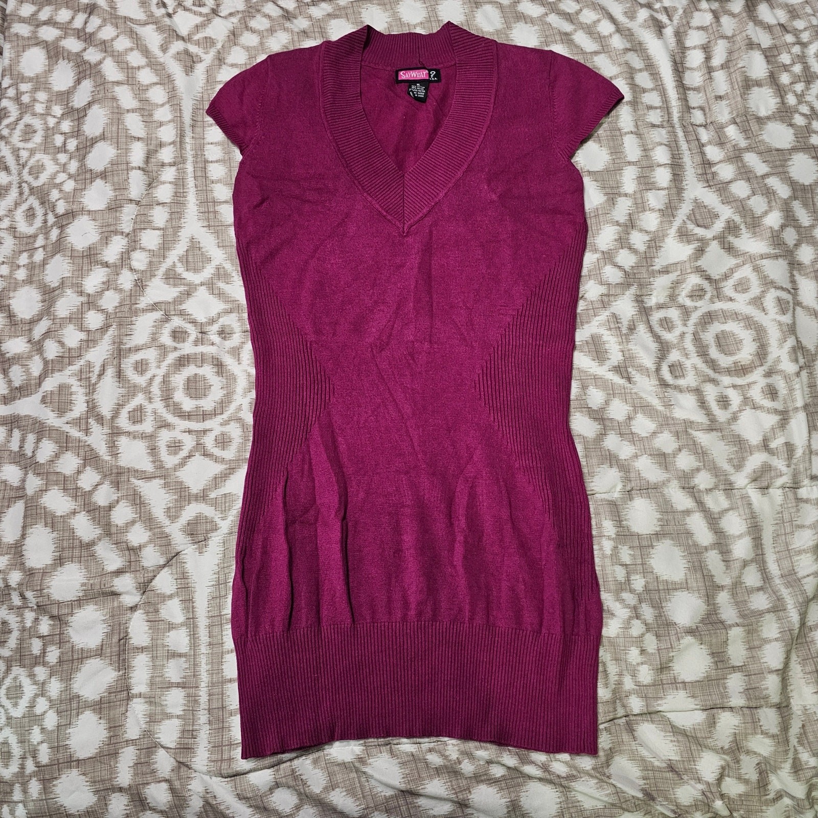 Say What Short Sleeve Pink V-neck Sweater Dress Size XL, 33 in L, 16 in W, 8oz