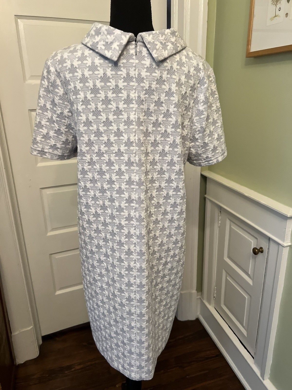 Tyler Boe Patterned Knit Blue Short Sleeve Cowl Neck Inverted Pleat Dress M