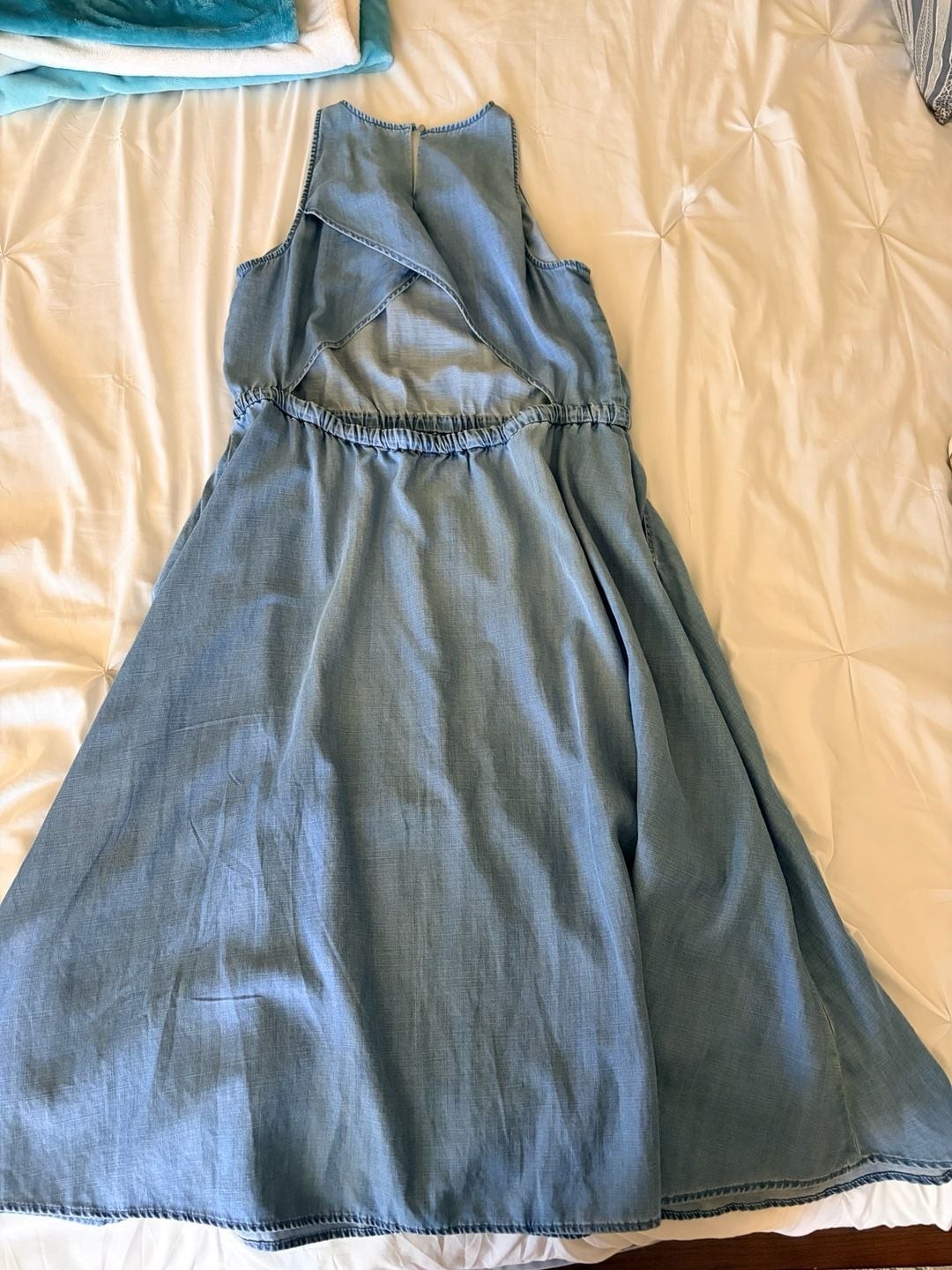 Lou & Grey Sleeveless Chambray Denim Midi Dress with Cutout Back