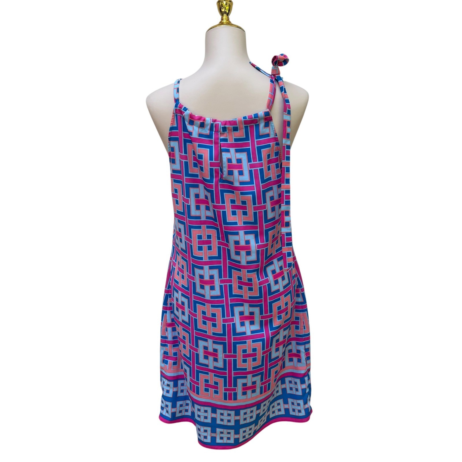 Crown & Ivy Halter Shift Dress M Pink Geometric Greek Key Vacation Mod Retro