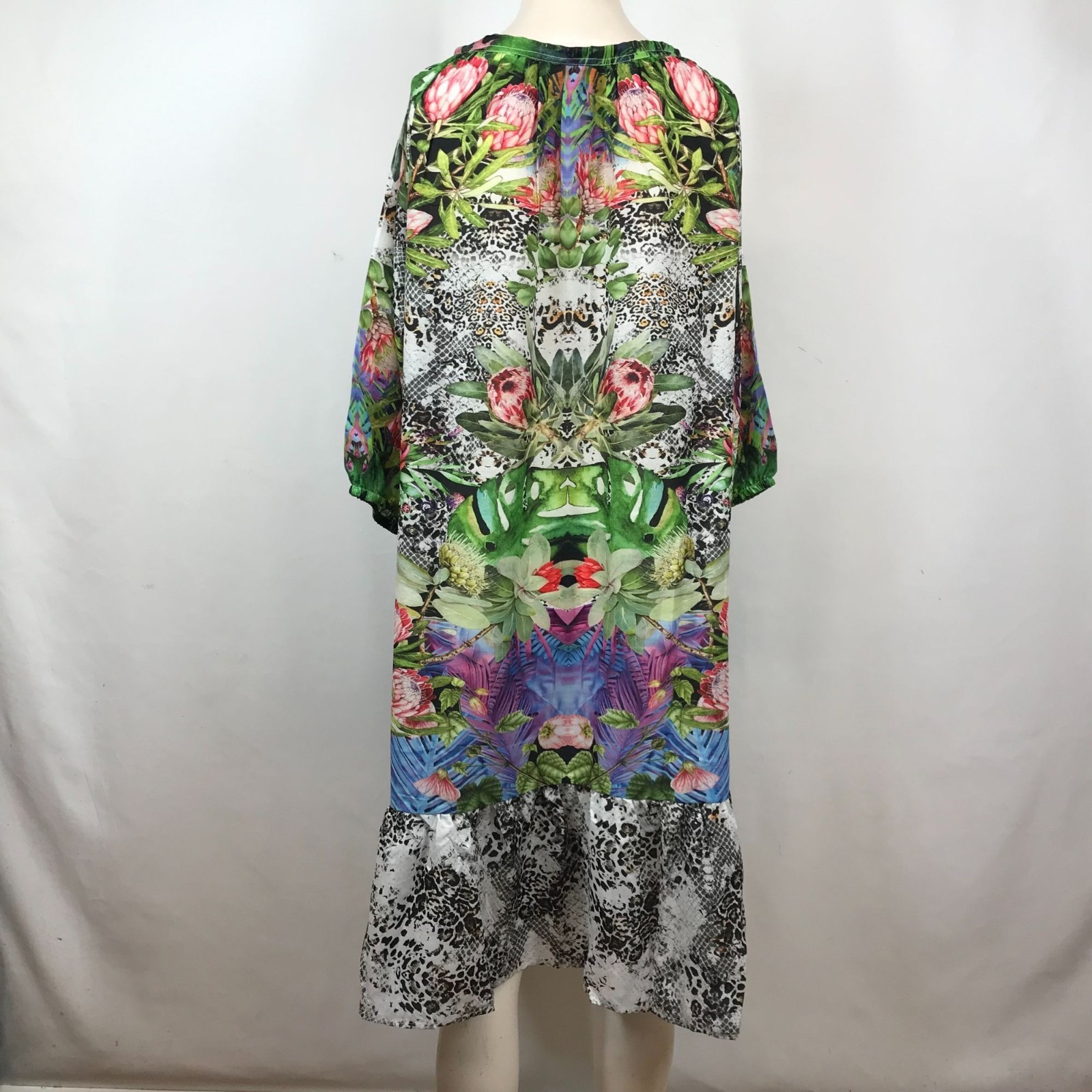 SAKKAS – WOMEN’S ONE SIZE MULTICOLOR FLORAL 3/4 SLEEVE KAFTAN POPOVER DRESS