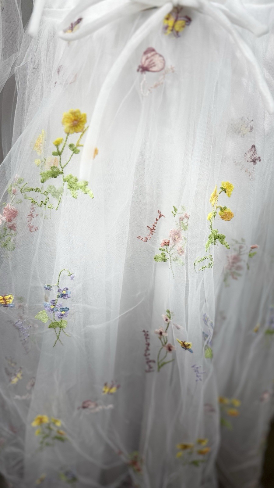 Whimsical Wildflower Embroidered Dress Tulle Puffy Sleeve Corset Back Size M