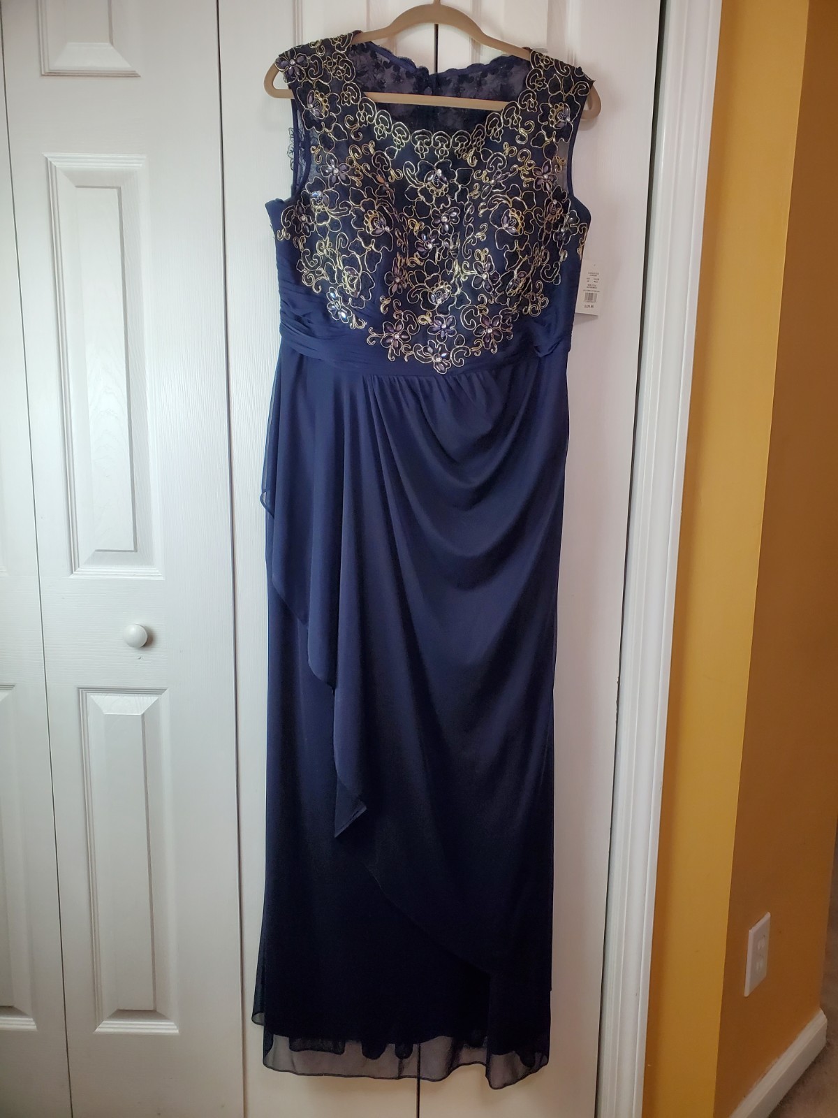 Decode 1.8 Formal Maxi Gown Dress Navy Size 16W Cap Sleeves Embroidered Top Mesh