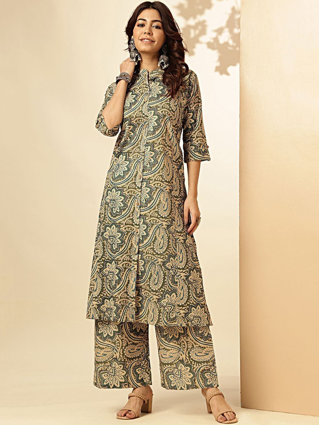 Indian Women Green & cream Pure Cotton Floral Printed Kurta With Palazzo Sets