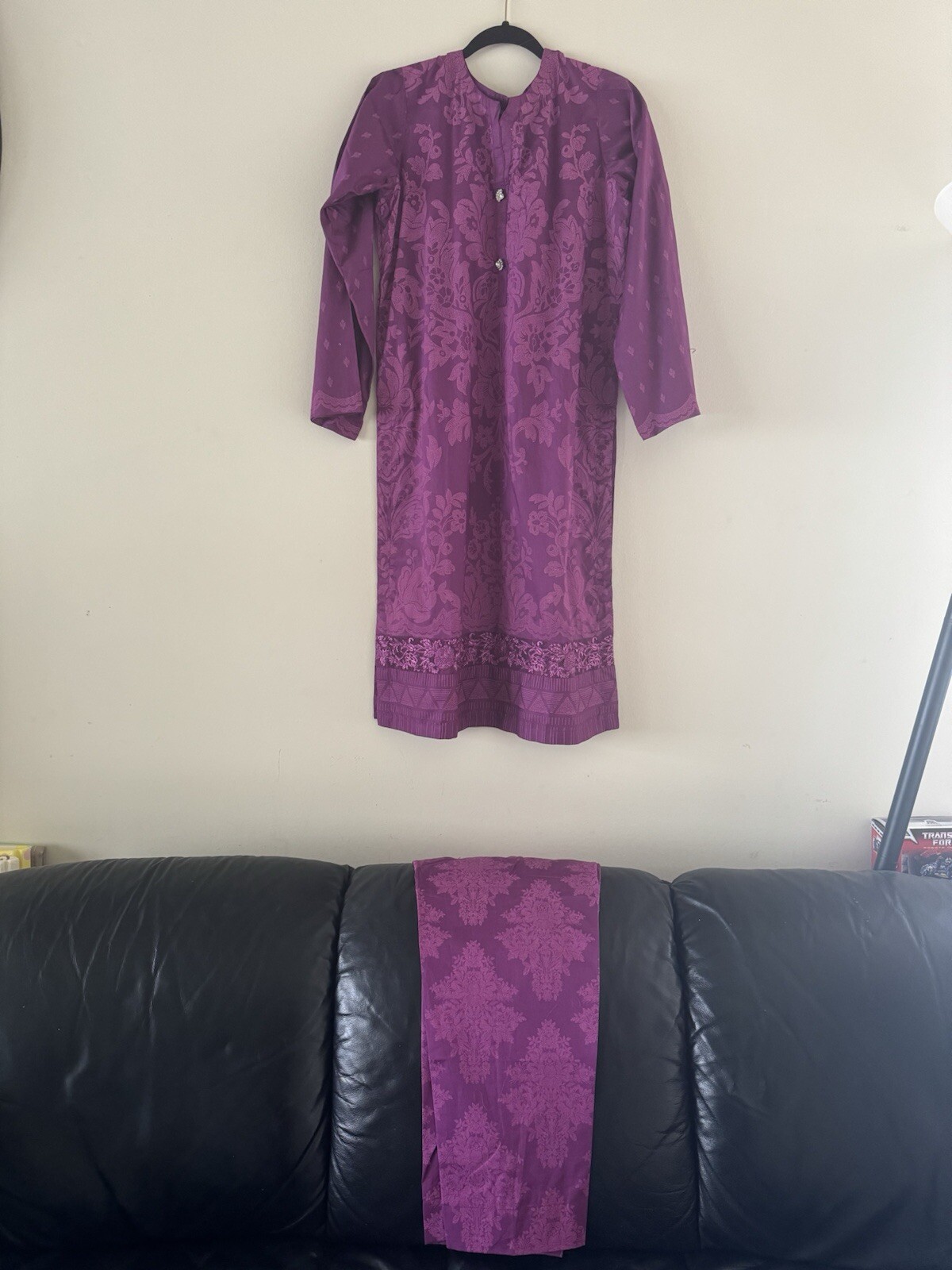 New Original Pakistani Indian LAWN Sapphire Stitched Embrioded Dress Plum Large