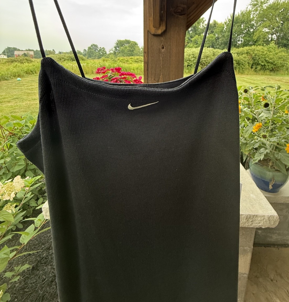 Nike Womens dress – FN4157-010 – Black – Medium – New with Tags!