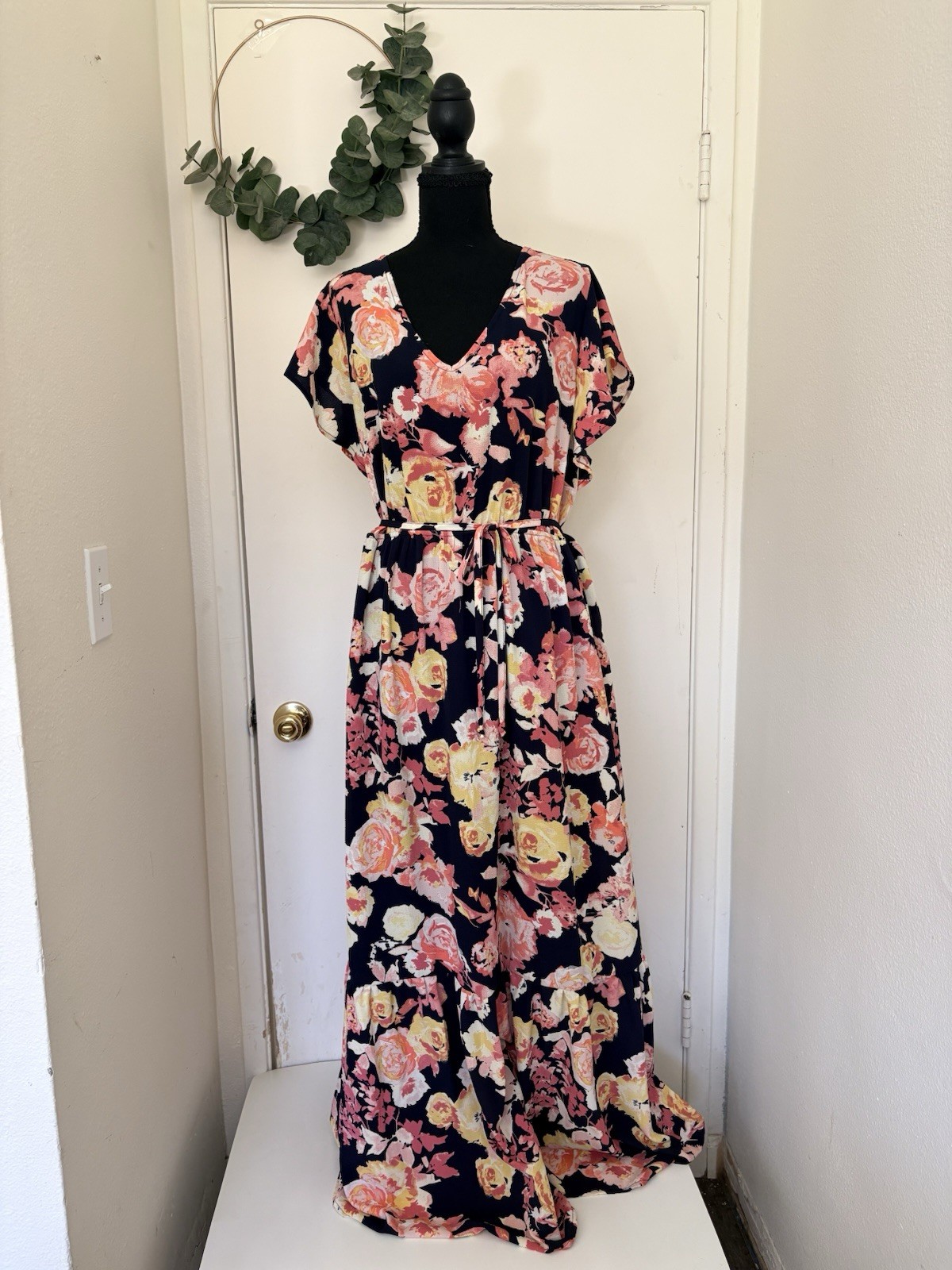 NWT, MATERNITY, XL, Ingrid & Isabel Floral Print Flutter Sleeve Maxi Dress