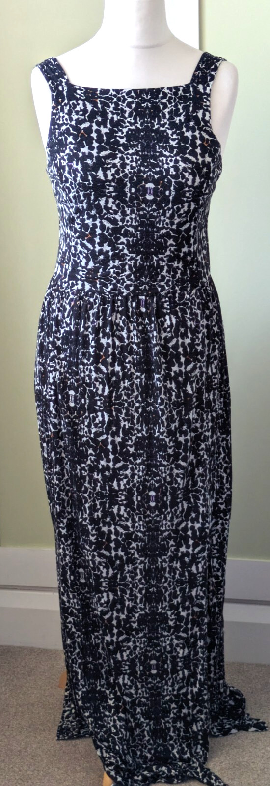 Miss Selfridge Maxi Dress with side slits and low back – Size 14