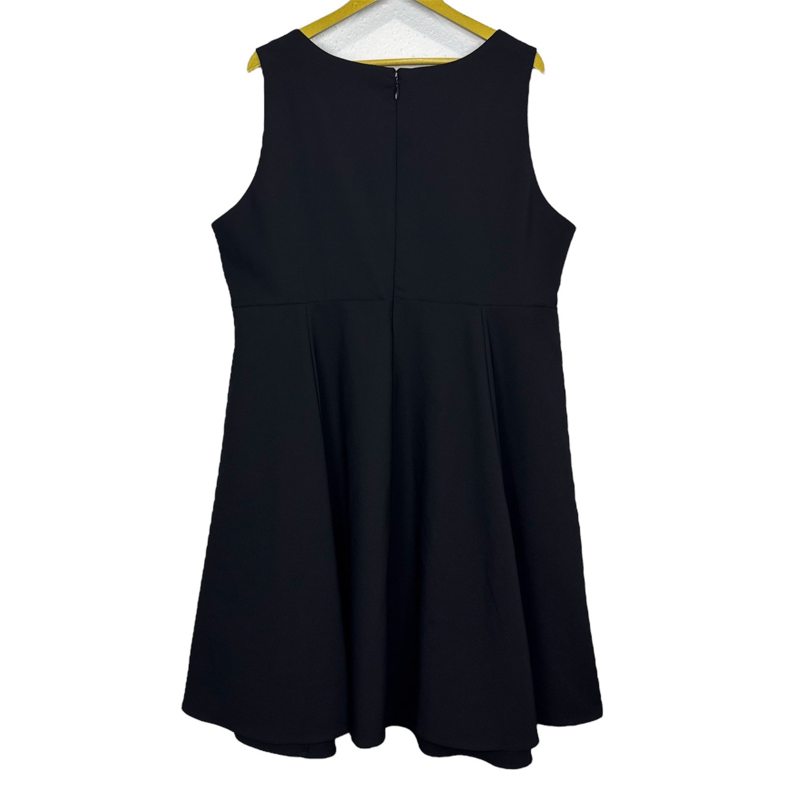 Torrid At The Knee Studio Refined Crepe Skater A-Line Dress Size 22 Black Pocket