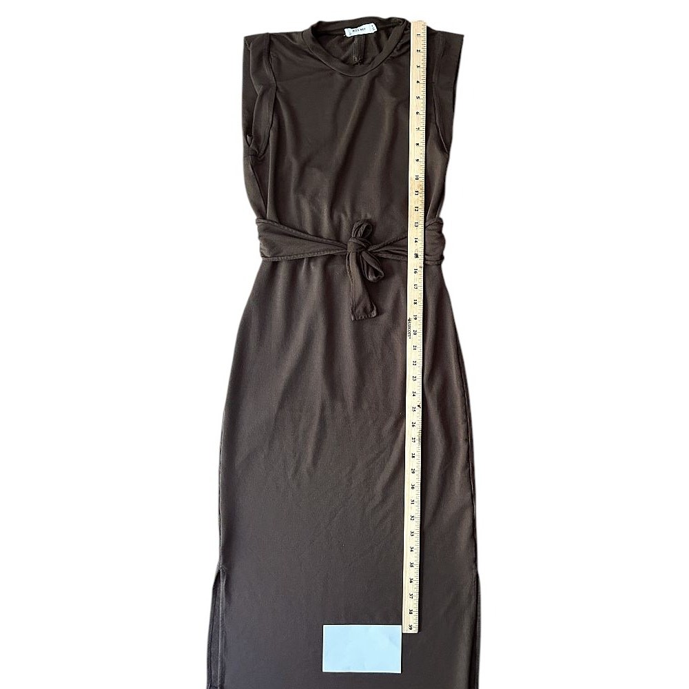 Mod Ref Sleeveless, Open Back Wrap Tie Waist Brown Knit Maxi Dress Small