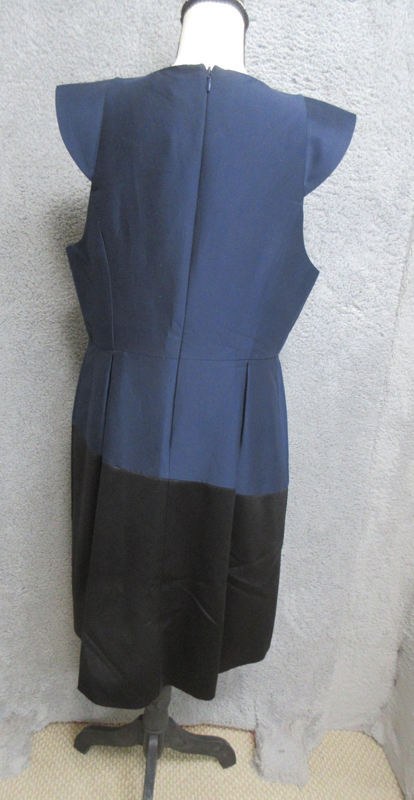 Halston Heritage Dress Womens 14 Blue Black Colorblock Fit & Flare Midi Evening