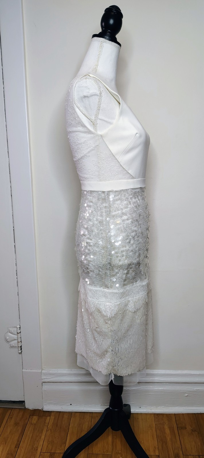 BCBG MAXAZRIA Ivory and Silver Sequin Midi Reyna Dress size 2