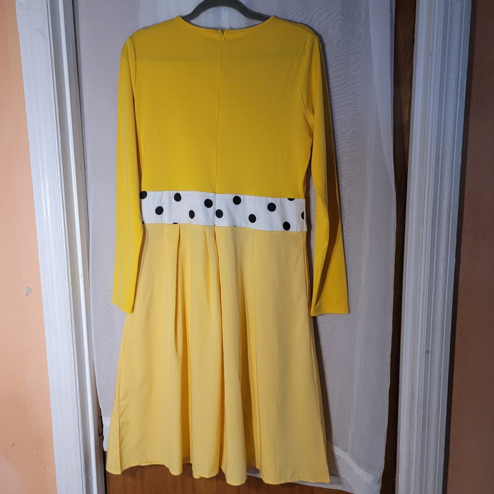 Pretty Yellow & Black Polka Dot Flared Dress sz 2XL Stretchy Bodice Unbranded