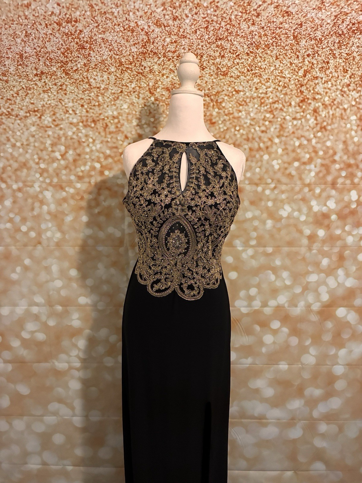 👗Elegant Black And Gold Dress Perfect For Any Occasion
