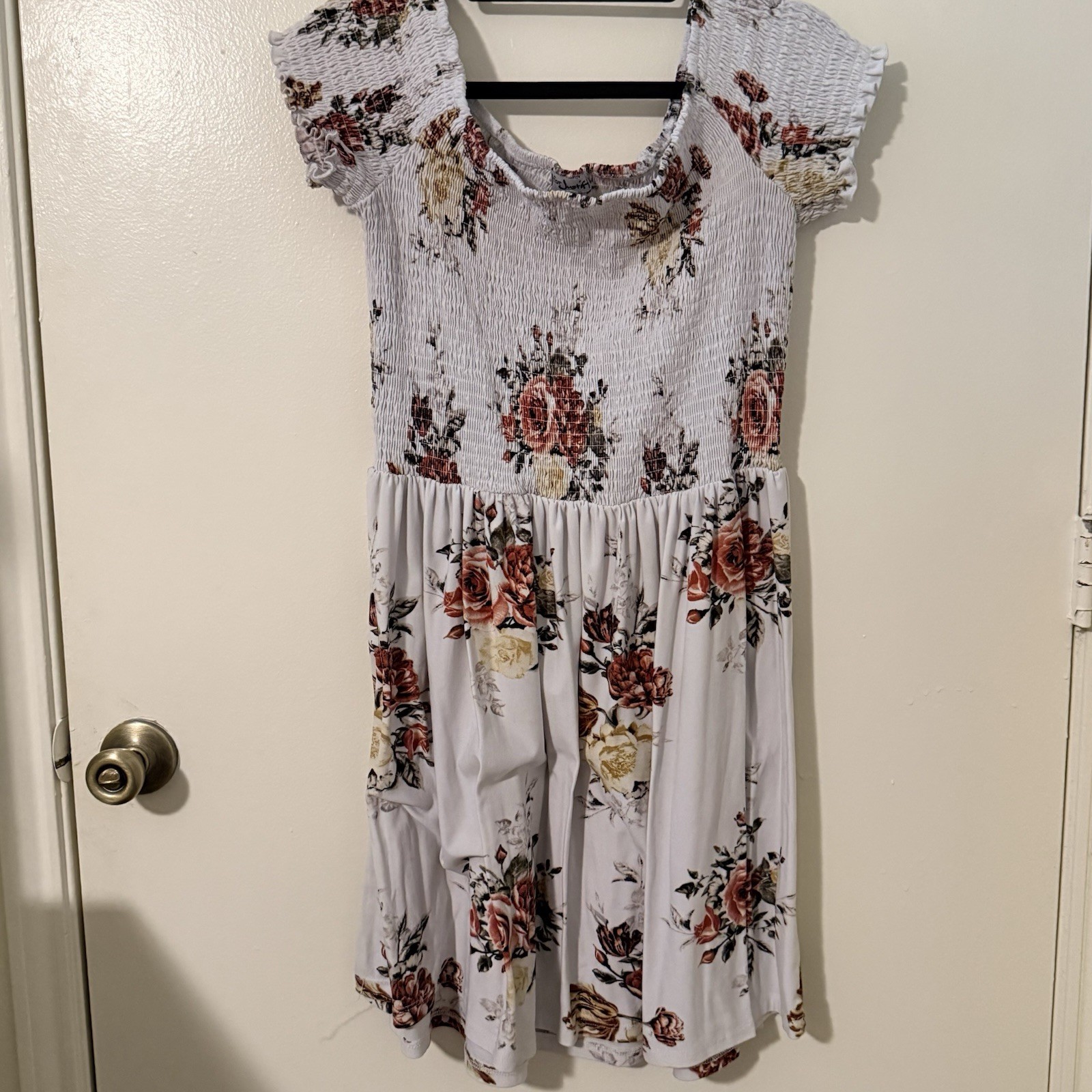 Justify White Floral Smocked Fit & Flare Dress 2X Square Neck Stretch