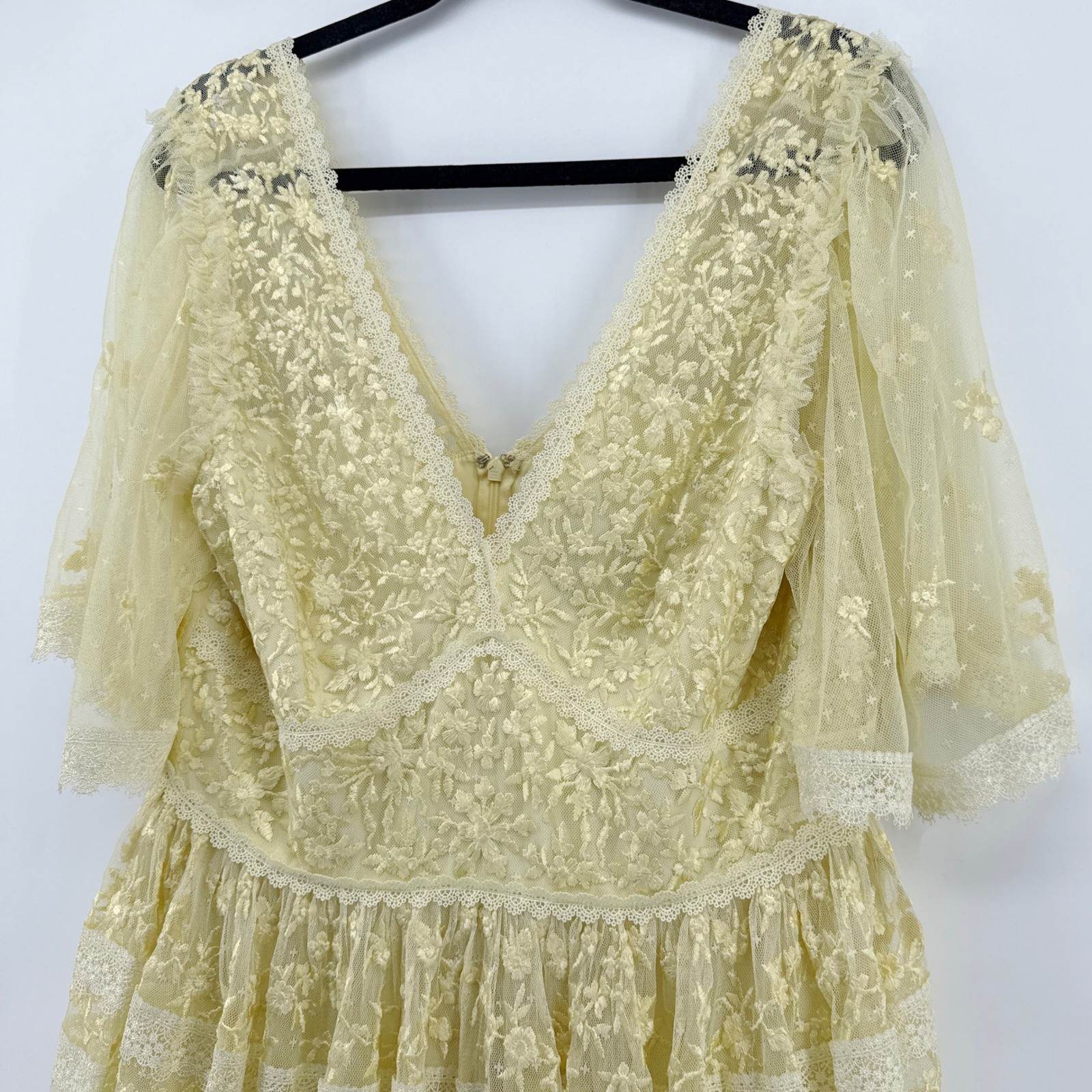 Needle & Thread Sweetheart Lace Embroidered Gown Flounce Sleeve Size 14 Yellow