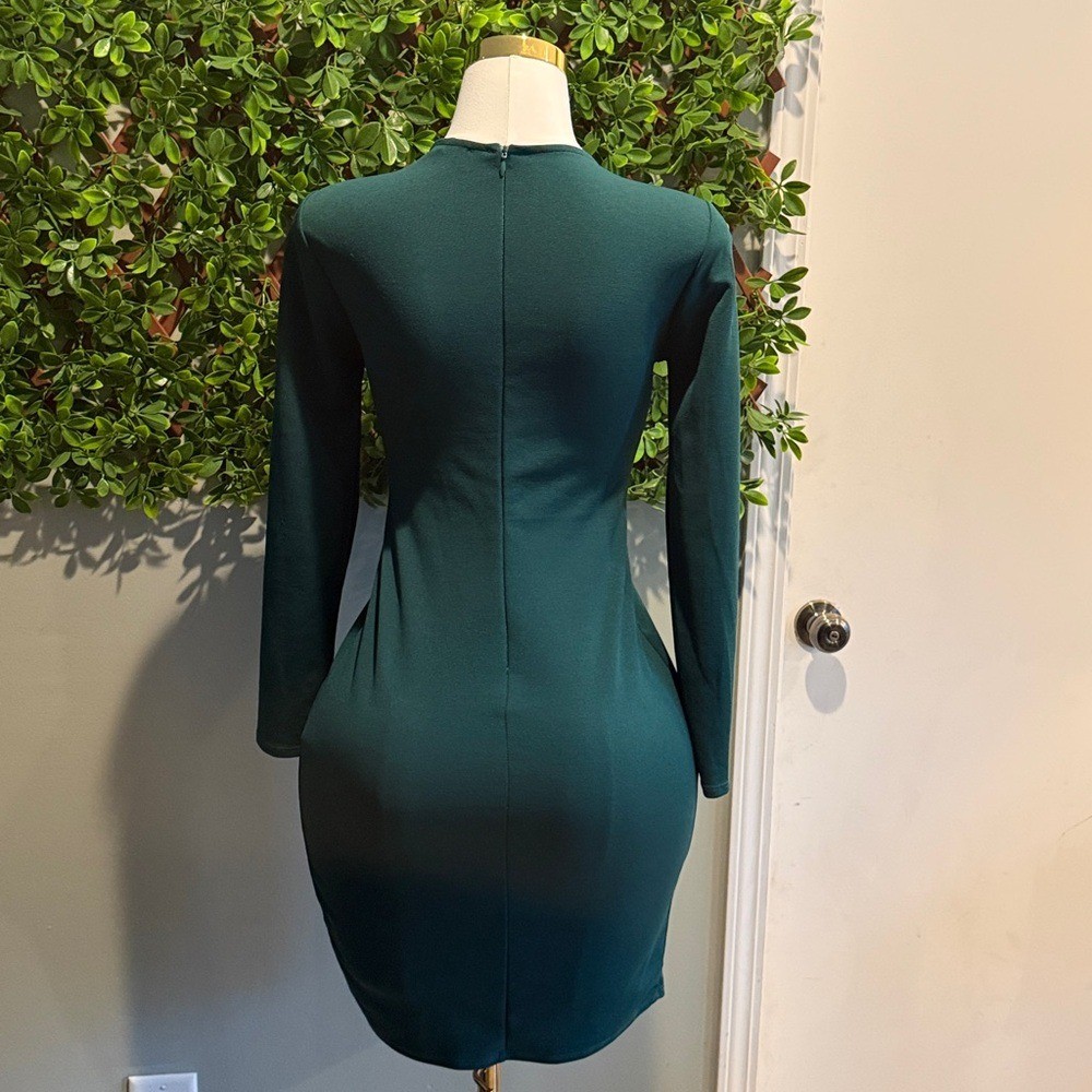 Make it Hot Green Long Sleeve Plunge V-Neck Cocktail Dress