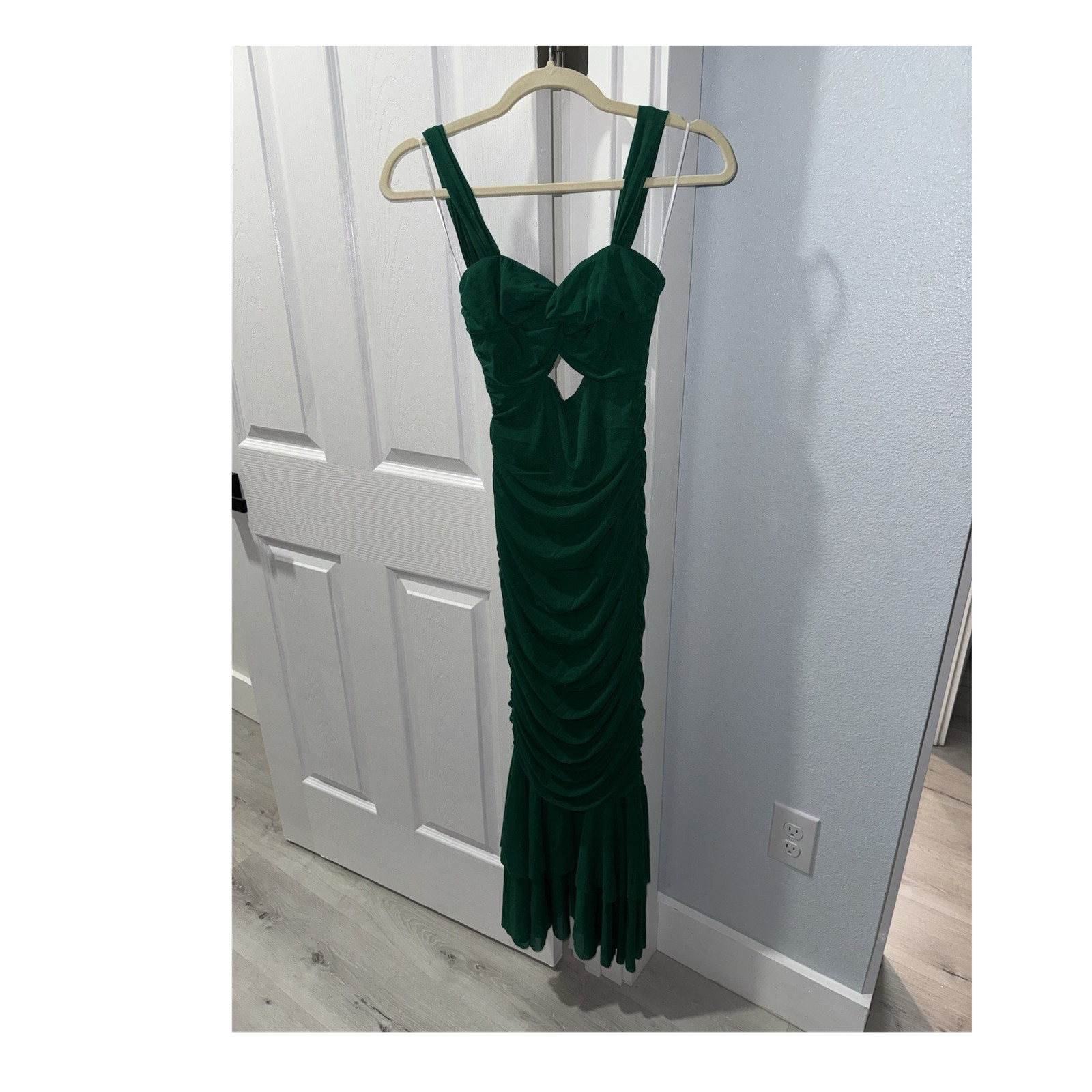 Lavish Alice Green Mesh Ruched Maxi Dress Sweetheart Strappy Stretch XS