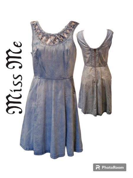 NWT $70 Miss Me Dress Size SMALL fit & flare Blue Acid Wash Denim Mini Dress