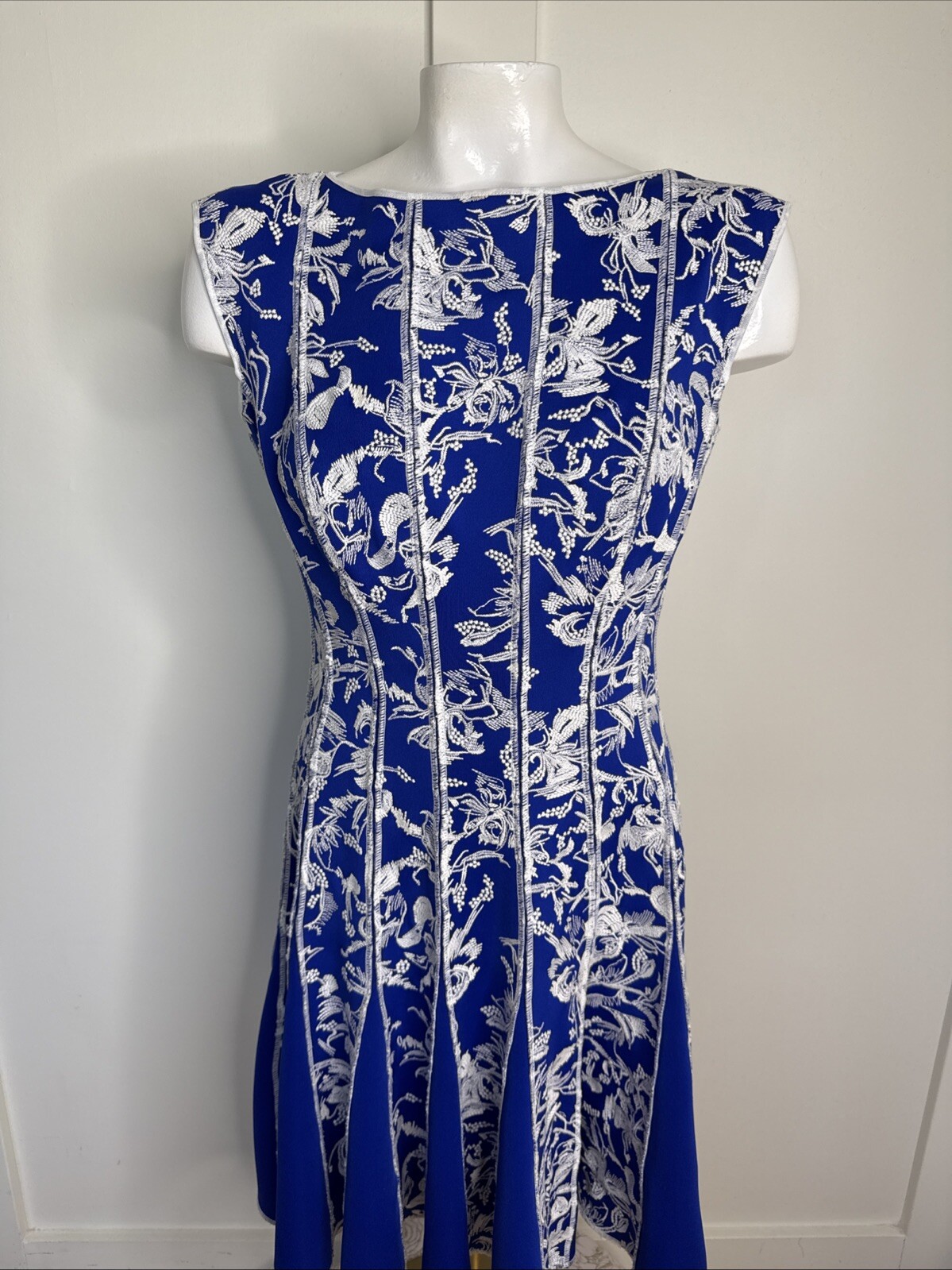 Tadashi Shoji Floral Embroidered Neoprene Mini Fit & Flare Dress Size XS Blue