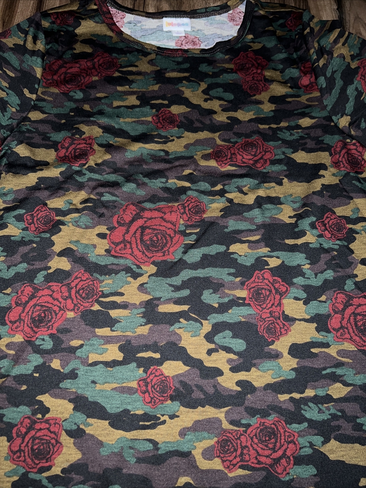 Lularoe Carly Dress 🦄 Large 14/16 12/14 Green Camouflage Red Roses Rare HTF New