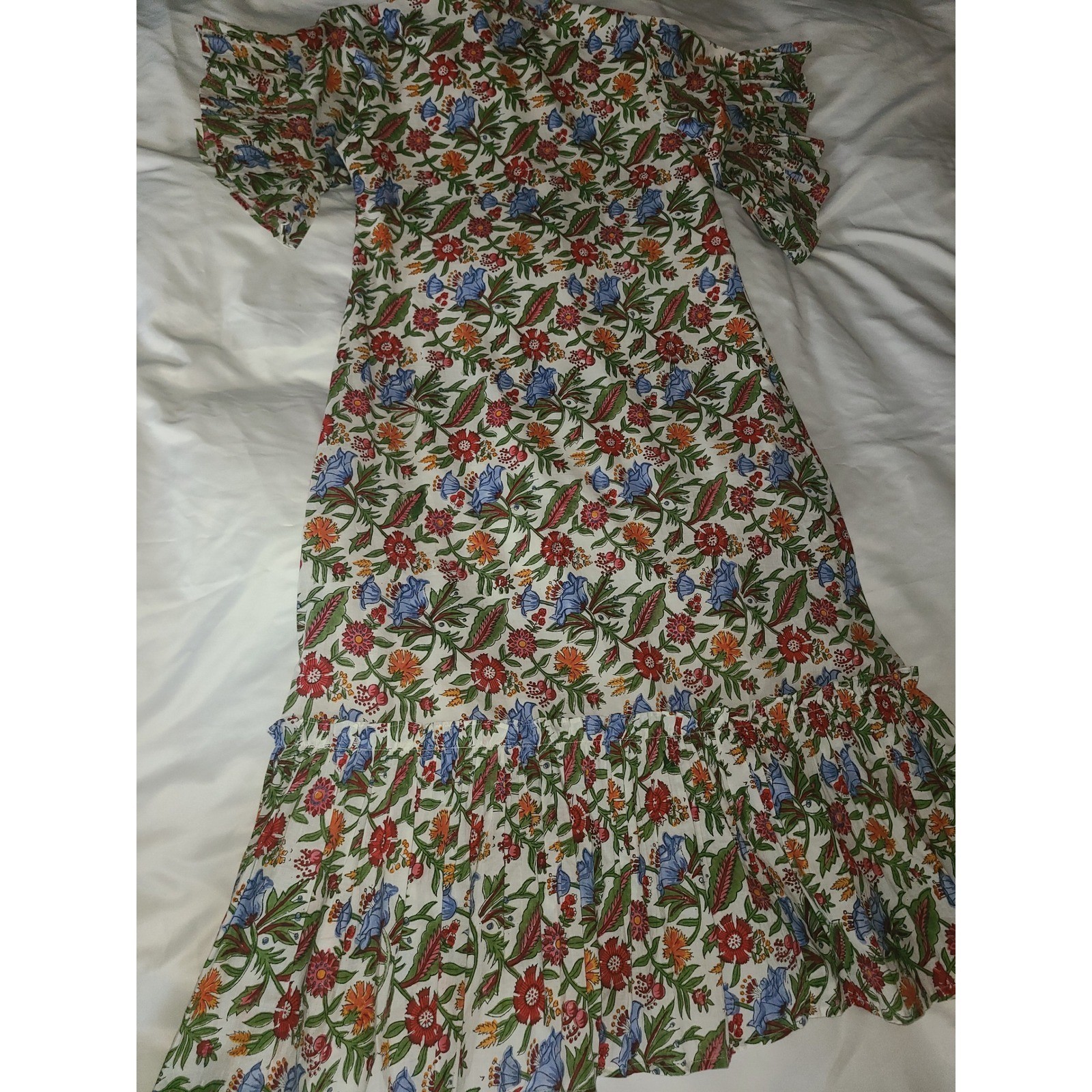 Fitzroy & Willa Floral Soleil Maxi Dress Medium Multi Color Ruffle V-Neck