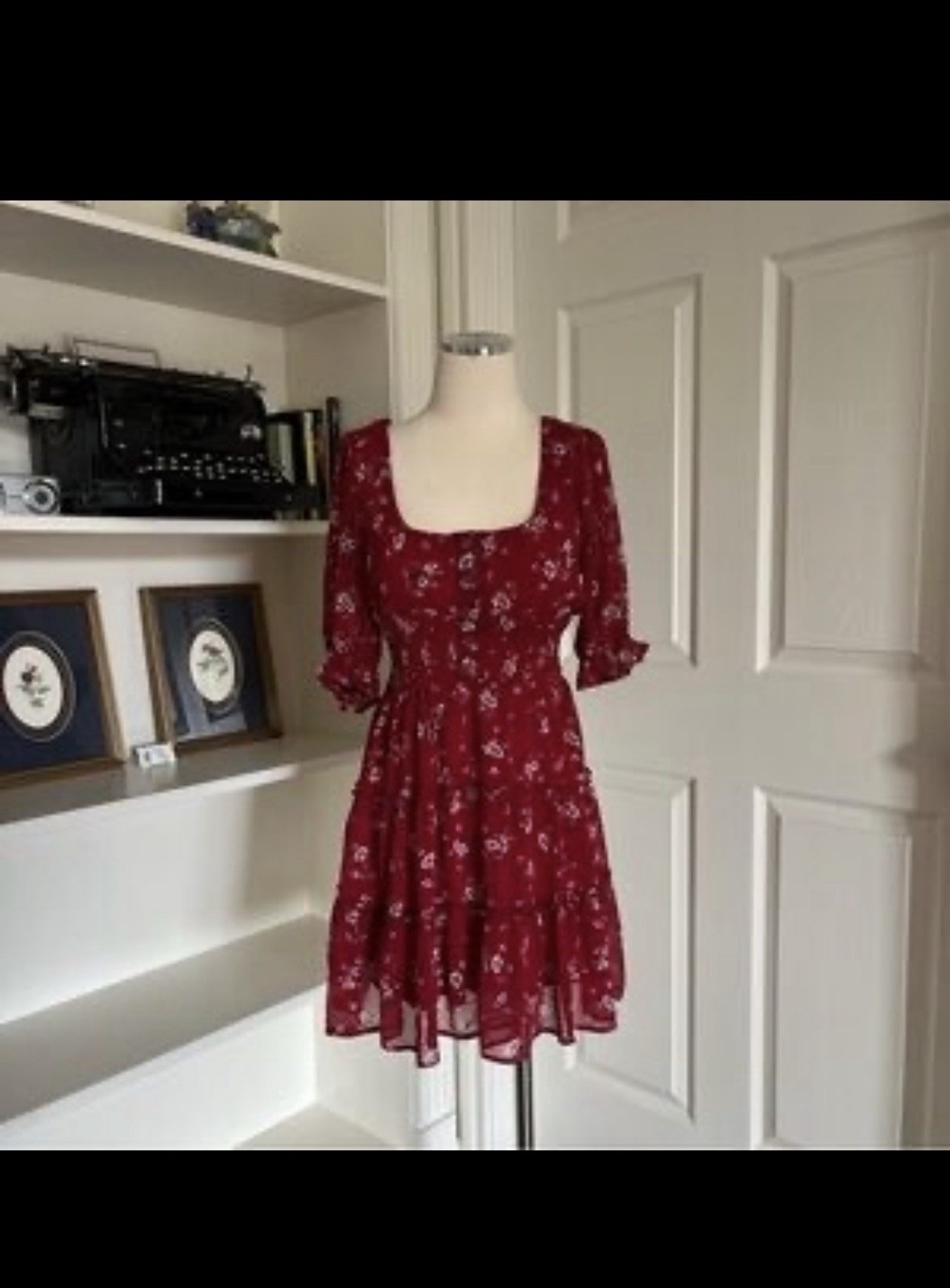 Francesca’s Collection – Red Floral Puff Sleeve Smocked Mini Dress Short Sleeve