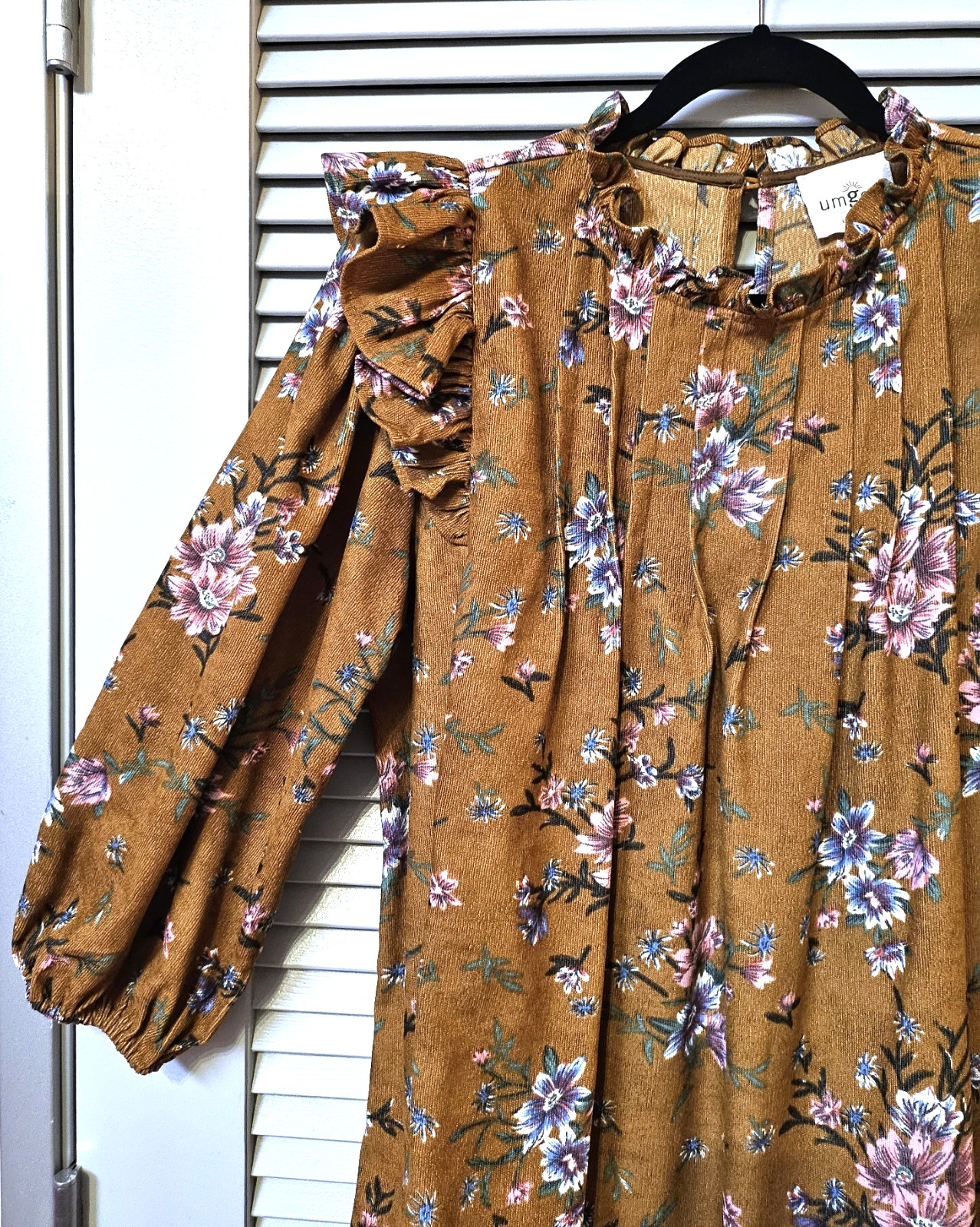 camel corduroy floral pintuck ruffle detail dress L