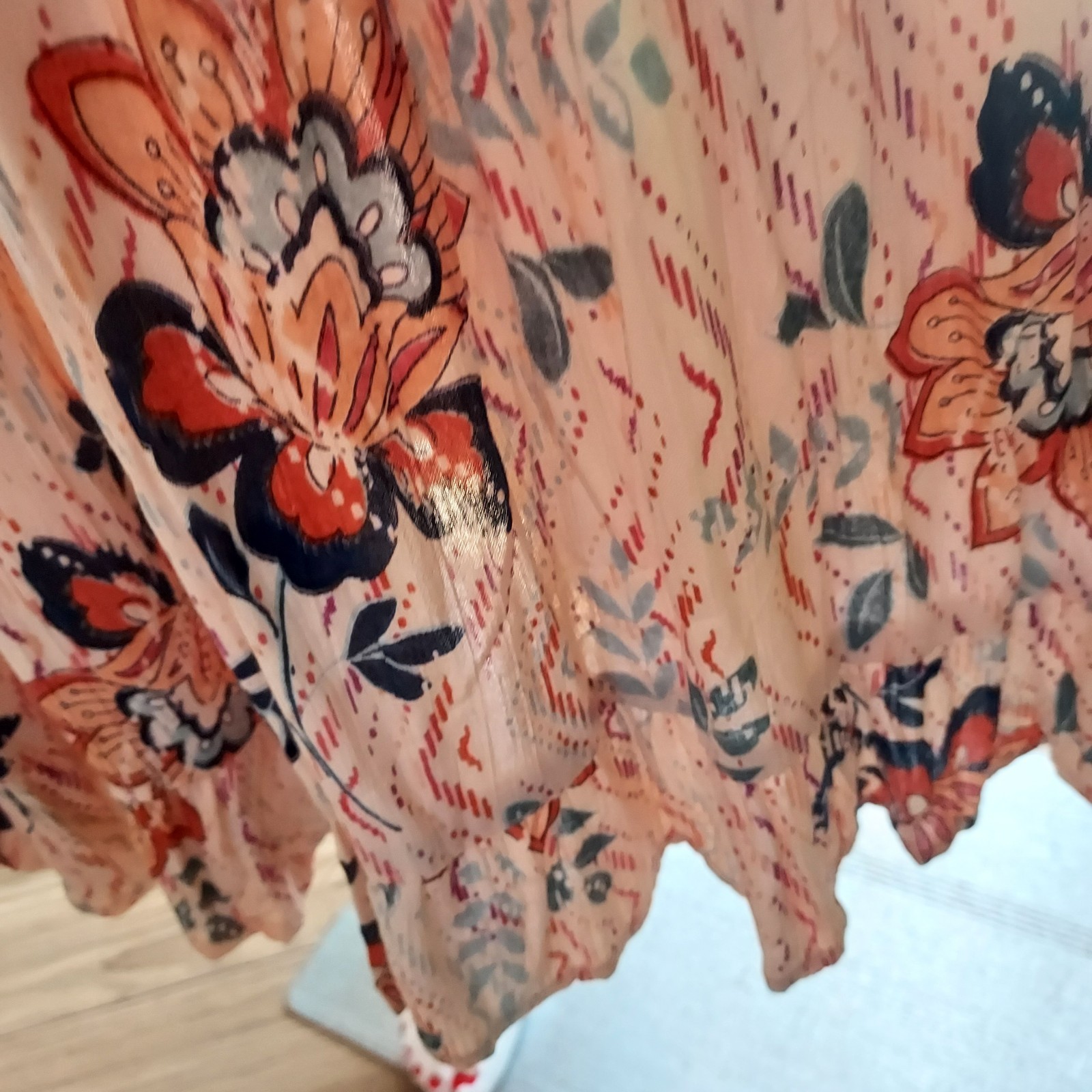 Sky and Sand Peach Floral Sleeveless Midi Dress Ruffle Tie Smocked with Hat.