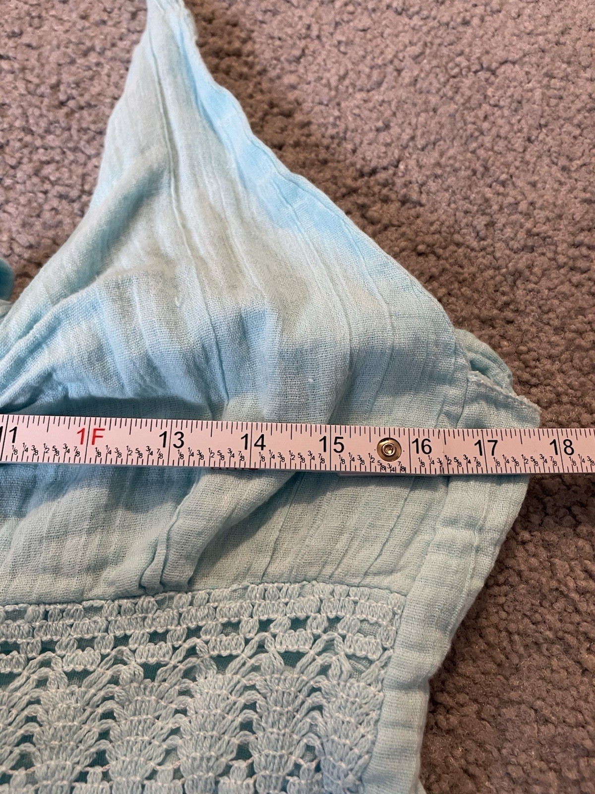 Halter Neck Handkerchief Hem Dress Sz M Lace Trim Blue Crinkled Rayon Lagenlook
