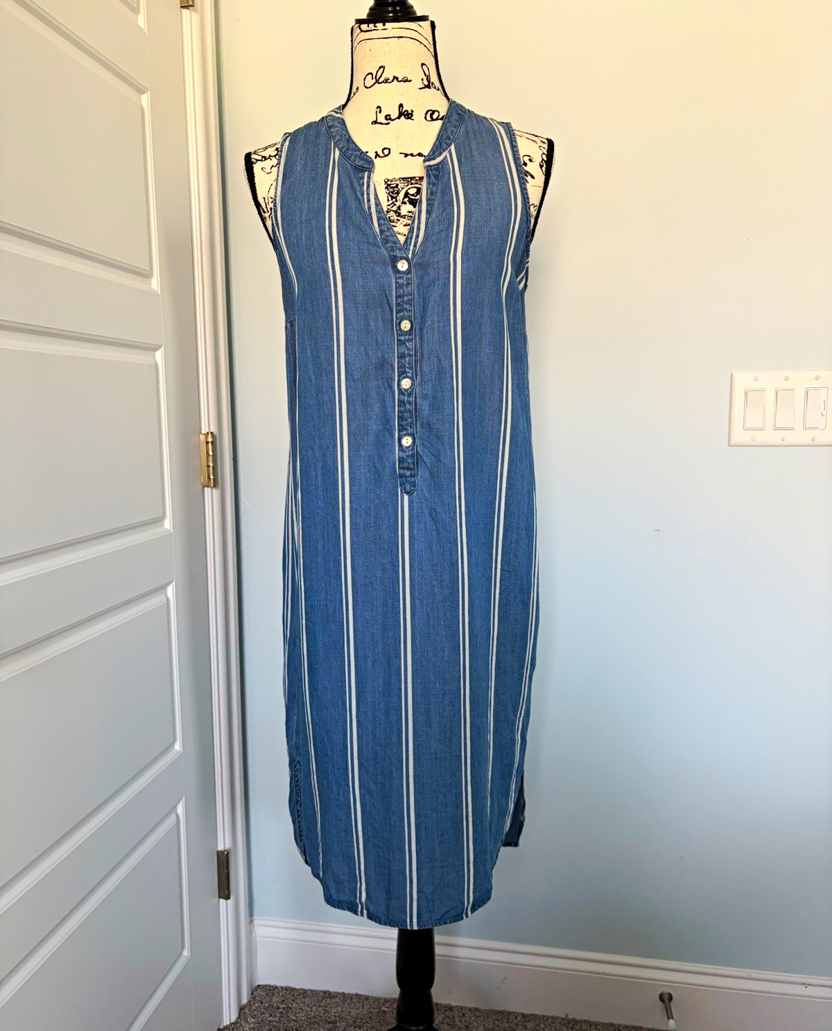 Karie Blue/White Striped V-Neck Shirt Dress Midi Denim Button Front Size S