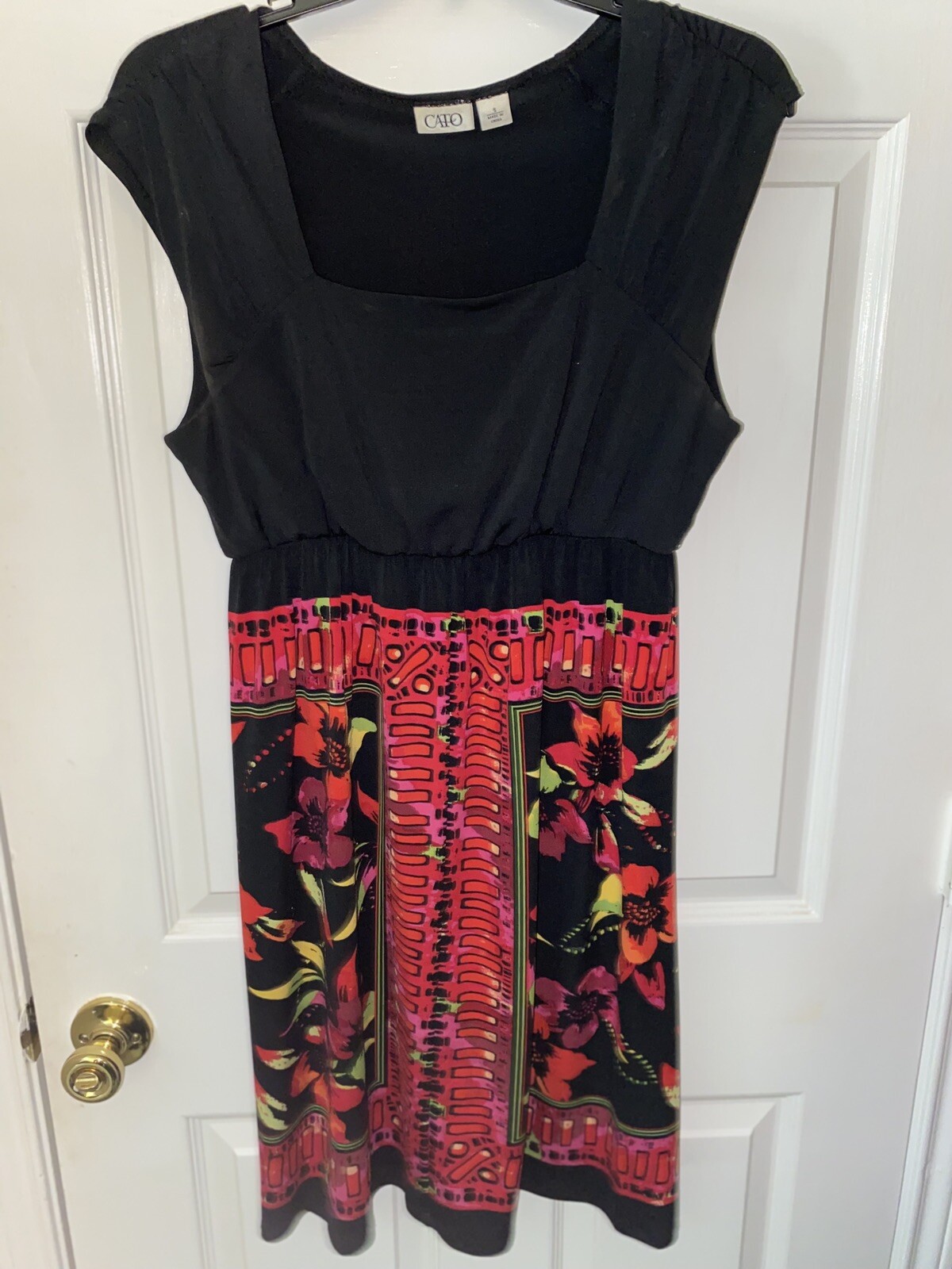 Cato Women’s sleeveless Dress Size S Colorful Stretch Summer Dress Elastic Waist