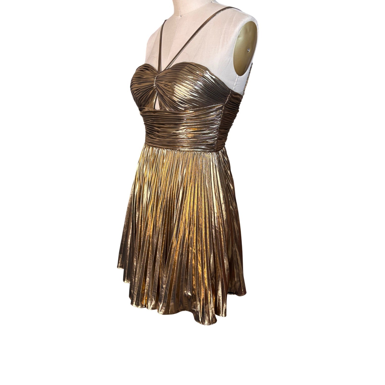 Pleated Metallic Stacees Cocktail Dress US2 Gold