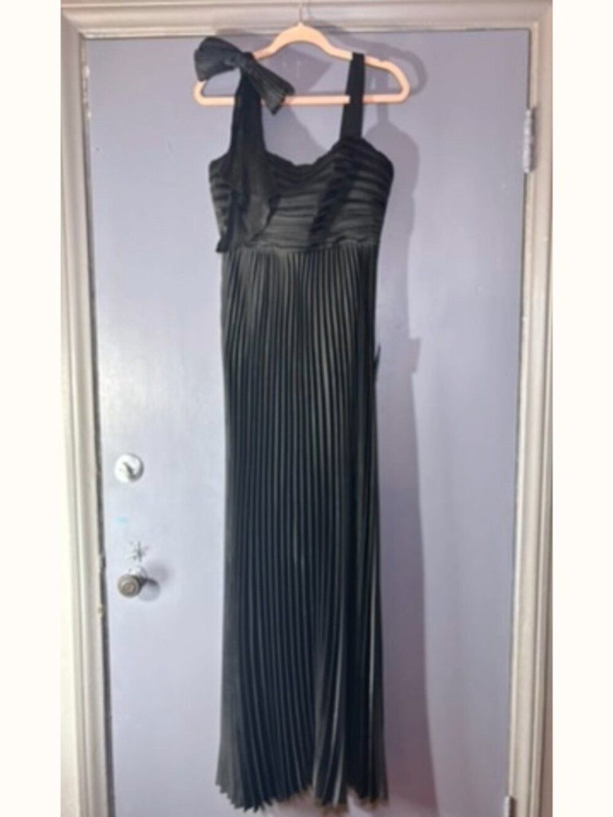 NWT Lulus Stunning Black Satin Pleated Bow Maxi Dress L